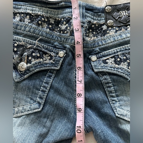 Women's vintage Y2K Miss Me Bootcut Jeans
Cute distressed sequin design - Picture 7 of 12